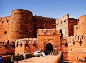 Golden Triangle Travel Guide